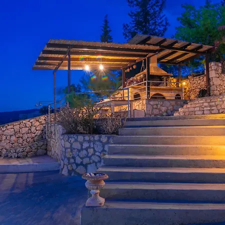 Feriehus Strofilia Authentic *