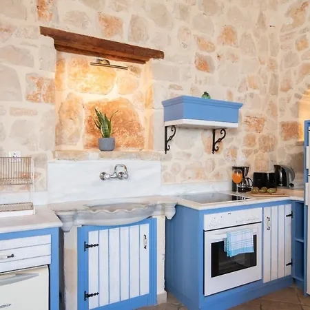 Strofilia Authentic * Skinária