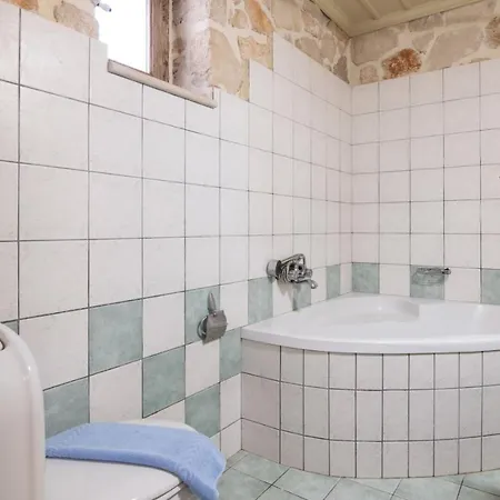 Strofilia Authentic Feriehus Skinária