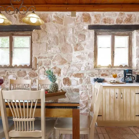 Feriehus Strofilia Authentic *