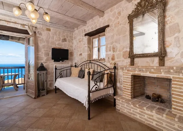 Ferienhaus Strofilia Authentic *