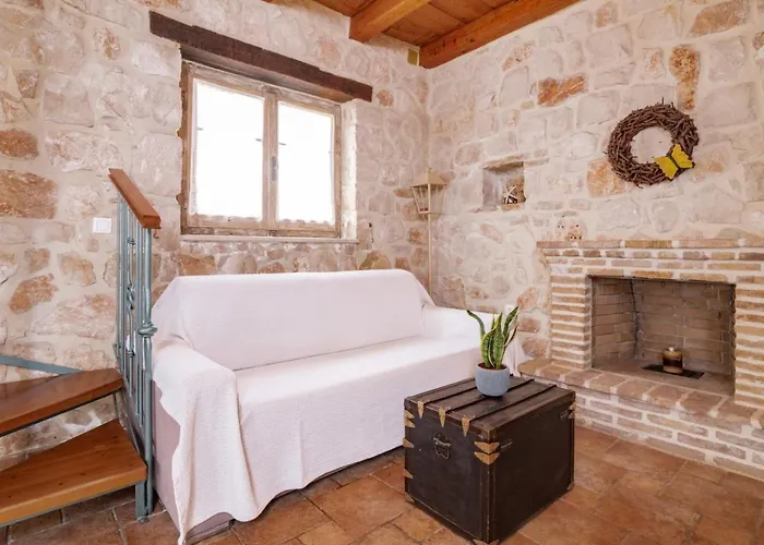 Strofilia Authentic Ferienhaus *