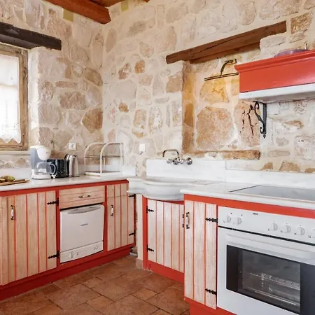 Strofilia Authentic Semesterbostad *