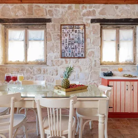 펜션 Strofilia Authentic Skinária